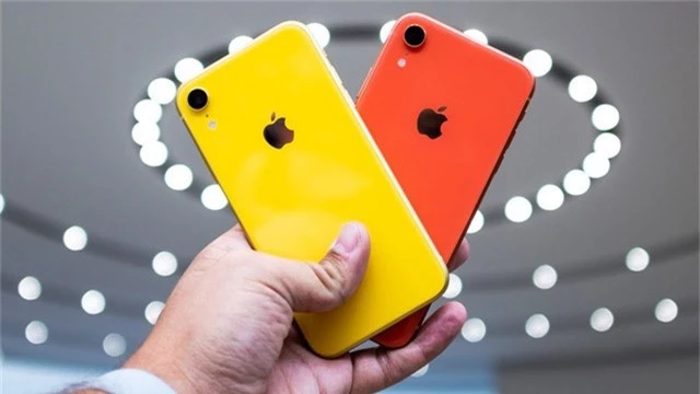 iPhone XR tiếp tục đón nhận tin dữ - Ảnh 1.