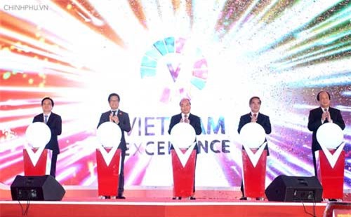 Thủ tướng chia sẻ khát vọng ‘hàng Việt chinh phục người Việt’