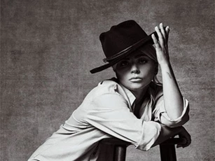 Lady Gaga không bao giờ có thể bình thường