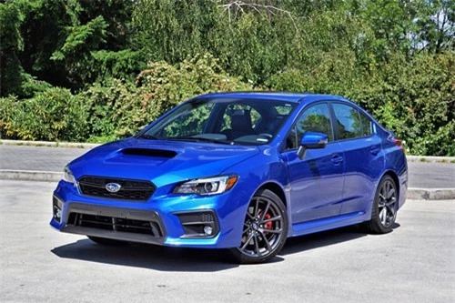 2. Subaru WRX 2018 (giá khởi điểm: 26.995 USD).