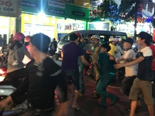 Ẩu đả vì hát karaoke gây ồn ào, 3 người thương vong