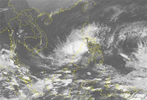 Bão số 9 áp sát Biển Đông, không khí lạnh về kéo nhiệt độ xuống 16 độ