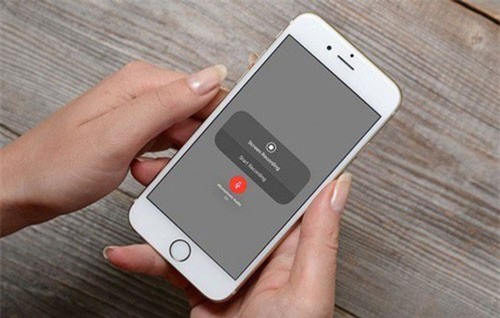 Trong cái rủi có cái may: Bị đơ iPhone X, lòi ra Facebook Messenger đang lén nghe trộm người dùng?