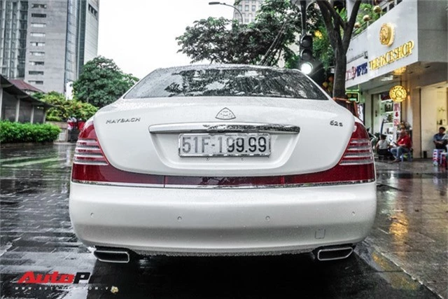 Hàng hiếm Maybach 62S biển số tứ quý 9 của dân chơi Sài Gòn - Ảnh 3.