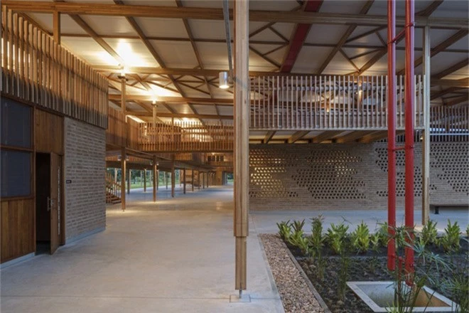 Ngôi trường làm từ gỗ và gạch bùn trong rừng nhiệt đới Brazil giành giải kiến trúc xuất sắc nhất thế giới 2018 - Ảnh 12.