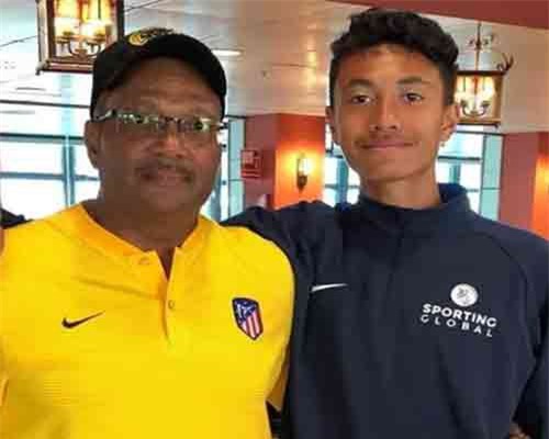 Tài năng trẻ gốc Việt cao 1m88 mơ được khoác áo HAGL