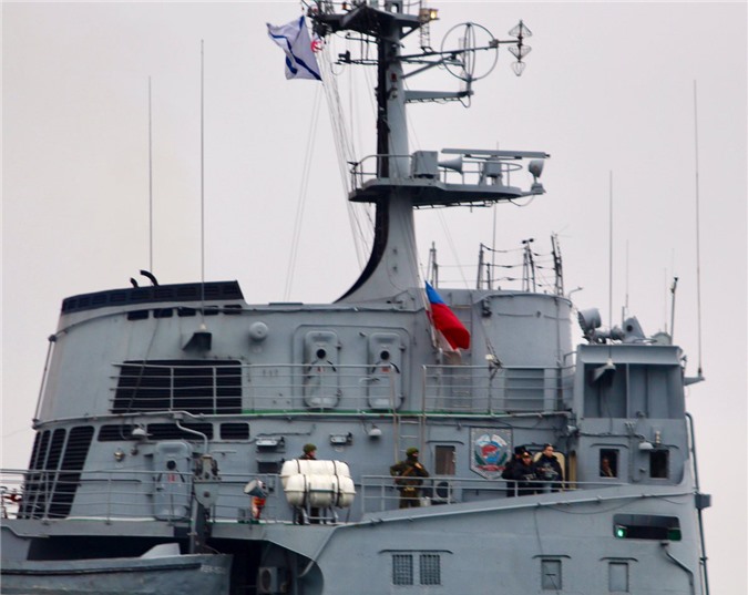 Chùm ảnh: Tàu đổ bộ "khủng" của Nga chở số lượng lớn vũ khí tới Syria