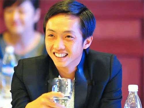 Thiếu gia “Cường đôla” rời công ty của mẹ để lập sự nghiệp riêng ở tuổi 36?