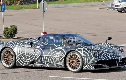 Siêu xe Pagani Huayra BC Roadster lộ diện cận kề ngày ra mắt