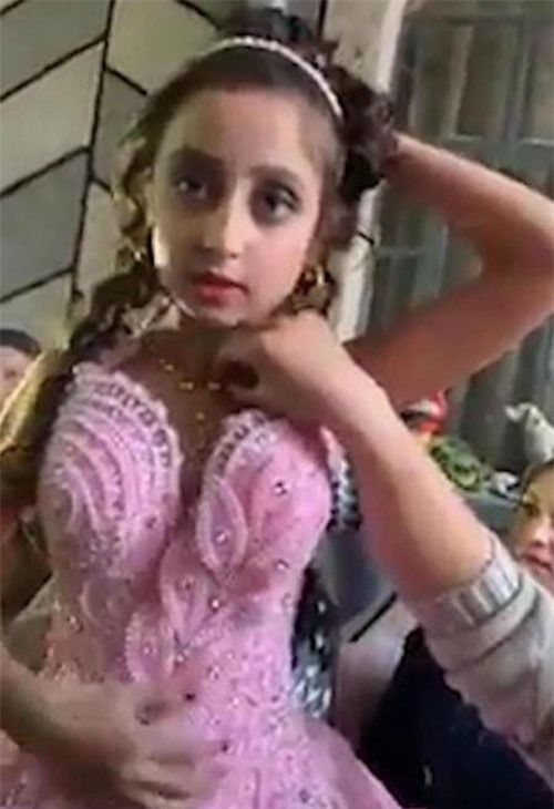 Cô dâu 8 tuổi, chú rể 10 tuổi kết hôn ở Rumani