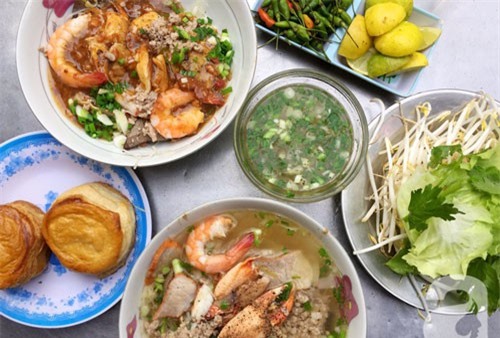 Điểm mặt những quán ăn có tiếng lâu đời ở Sài Gòn