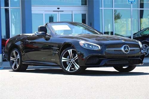 Vẻ đẹp hoàn mỹ của siêu xe mui trần Mercedes-Benz, giá từ 88.200 USD