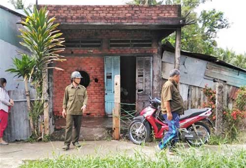 Tiền Giang: Thanh niên có biểu hiện ngáo đá đốt nhà cha đẻ