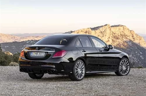 9. Mercedes-AMG C 43 4MATIC 2019.