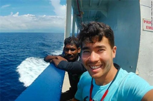 Những cuộc đụng độ bạo lực của thổ dân với thế giới hiện đại