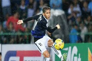 Clip: Chan Vathanaka, tuyển thủ Campuchia đáng lo ngại nhất với hàng thủ ĐT Việt Nam