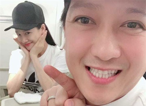 Điểm đặc biệt trong bức ảnh chụp chung của Nhã Phương và Trường Giang