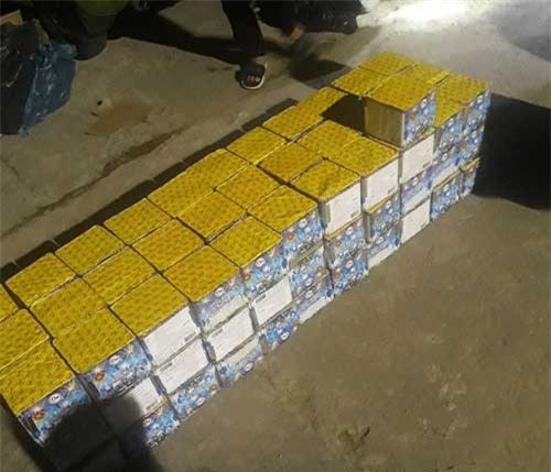 Quảng Bình: Nửa đêm chở hơn 1 tạ pháo đi tiêu thụ bị bắt