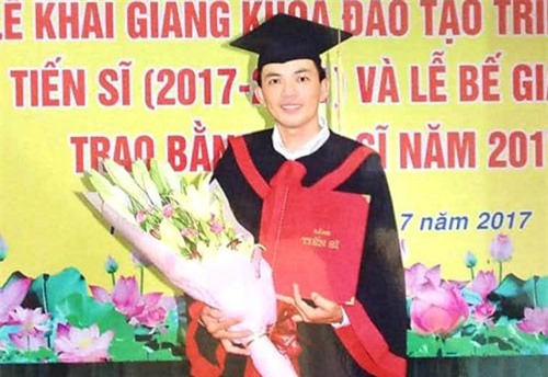 Một tiến sĩ lừa tình hàng loạt phụ nữ, có nhiều con rơi