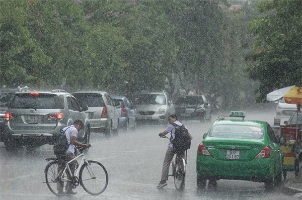 Bão số 9 sắp đổ bộ, TP.HCM sẽ có mưa rất to