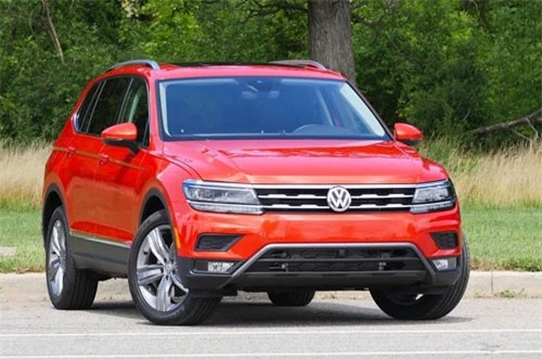 5. Volkswagen Tiguan 2018 (giá khởi điểm: 24.595 USD).