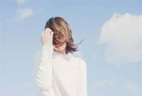 Giỏi giang, thành đạt, gái xinh cay đắng vì dính 'bẫy tình'