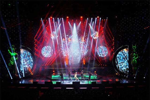 Show giải trí không chỉ để giải trí