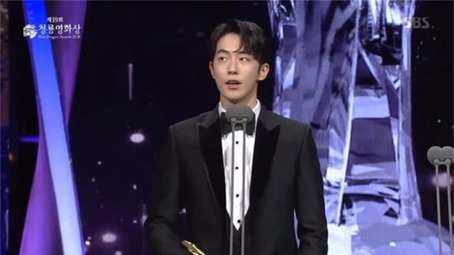 Ngọc nữ Han Ji Min ẵm trọn danh hiệu Ảnh Hậu tại Giải Rồng Xanh 2018 - Ảnh 5.