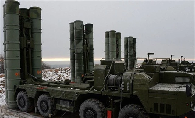 Tổ hợp phòng không S-400 của Nga (Ảnh: Tass)