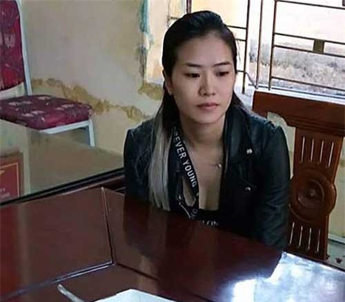 Triệt phá đường dây vận chuyện cocain qua đường chuyển phát nhanh