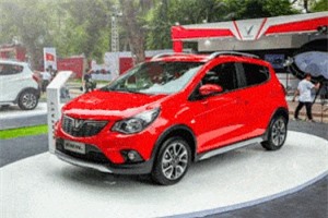 XE HOT QUA ẢNH (24/11): Xe sang Mercedes-Benz S63 AMG 'bỏ xó' vỉa hè Hà Nội, vì sao giá bán và lăn bánh ôtô ở VN cao? 