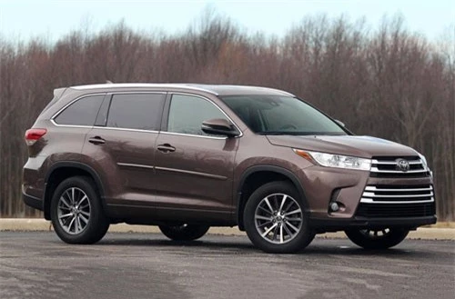 10. Toyota Highlander 2018 (giá khởi điểm: 31.230 USD).