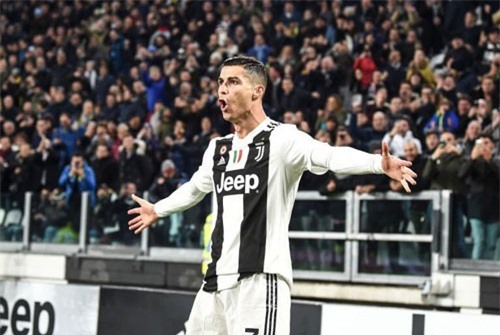 Clip: Ronaldo lập kỷ lục, Juve xây chắc ngôi đầu