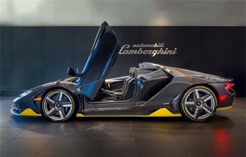 Chiêm ngưỡng vẻ đẹp siêu xe mui trần giá hơn 52 tỷ