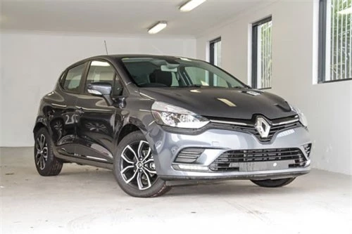 3. Renault Clio (doanh số: 23.285 chiếc).