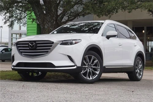 4. Mazda CX-9 2018 (giá khởi điểm: 32.130 USD).