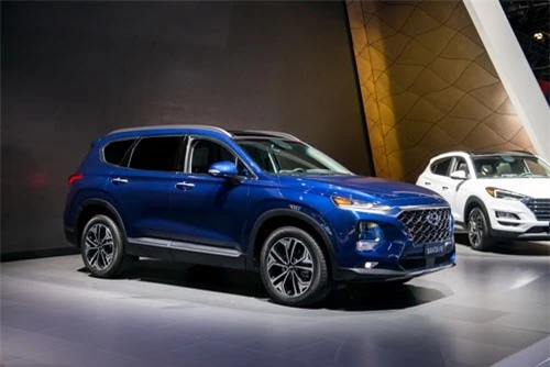 8. Hyundai Santa Fe 2019 (giá khởi điểm: 30.850 USD).