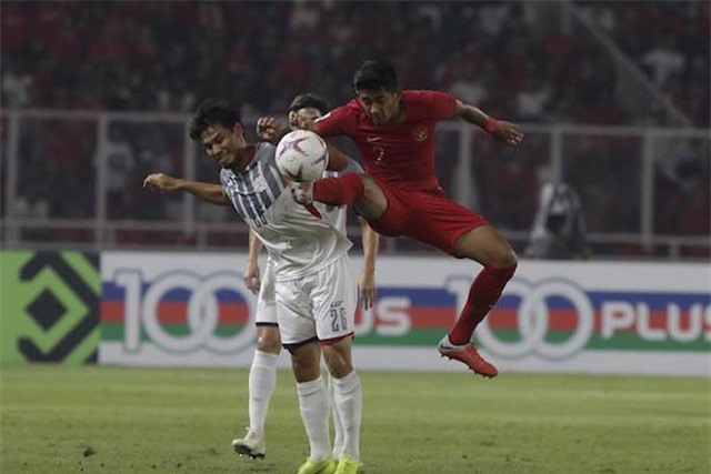 Clip: Philippines đoạt vé vào bán kết nhờ lối chơi thực dụng