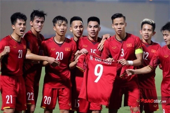 Việt Nam đang đợi đại diện bảng B ở bán kết AFF Cup 2018.