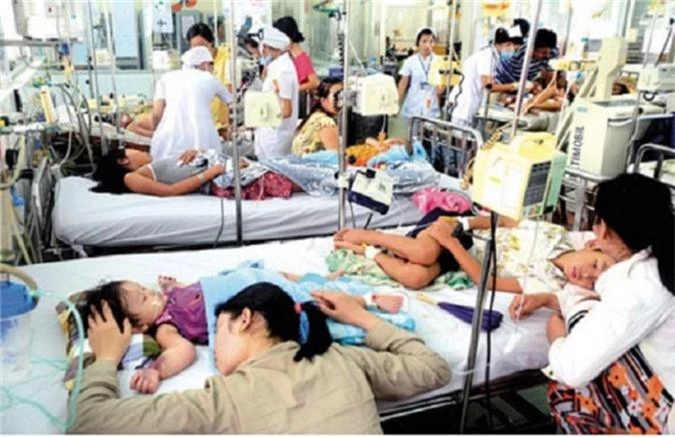 Số ca sốt xuất huyết tăng đột biến, Nguồn ảnh: baomoi.com.