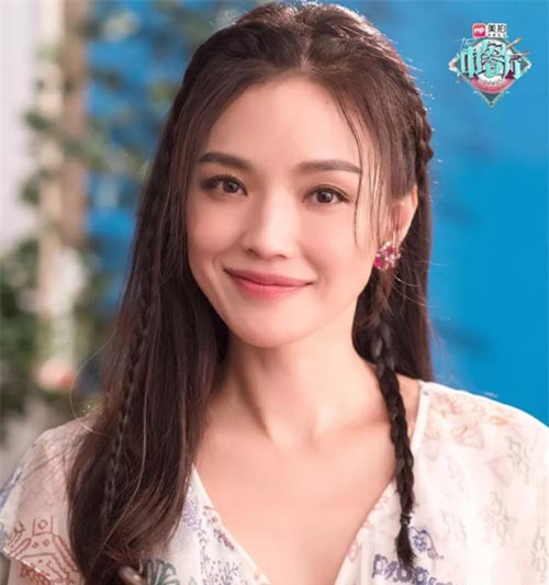 Ngỡ ngàng nhan sắc "nữ hoàng phim nóng": U50 trẻ như gái 18