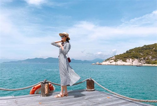 Xinh đẹp là thế, nhưng Hoa hậu Đặng Thu Thảo cũng có nhược điểm và khéo léo giấu đi bằng cách này