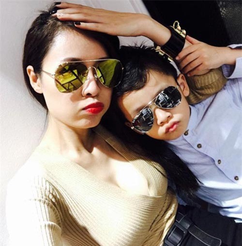 Mẹ đơn thân nóng bỏng là tình cũ Trường Giang giàu có cỡ nào?