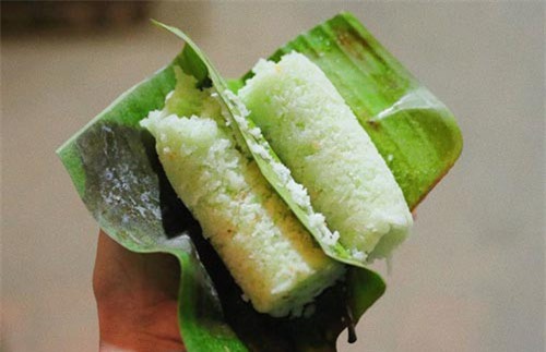 Bán bánh lạ bọc ống inox: Bám vỉa hè Hà Nội, chàng trai thu 70 triệu đồng/tháng