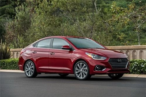 10. Hyundai Accent 2018 (giá khởi điểm: 14.995 USD).