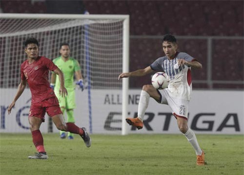 Tiền đạo Philippines tự tin 'xé lưới' đội tuyển Việt Nam