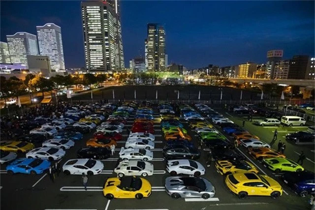 Hơn 200 siêu bò quần tụ - Ngày hội mà bất kỳ tín đồ Lamborghini nào cũng ước một lần góp mặt - Ảnh 3.