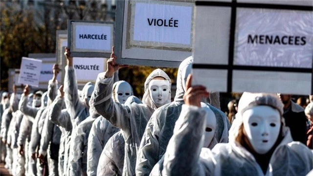 Tuần hành tại Lyon, Pháp (Ảnh: AFP)