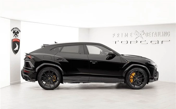 Siêu SUV “Cá Tầm Đen” Lamborghini Urus độ từ TopCar Design ảnh 6