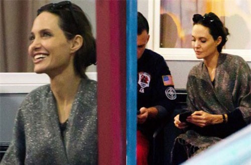 Angelina Jolie bị bắt gặp tán tỉnh và xin số điện thoại thầy giáo của con gái?